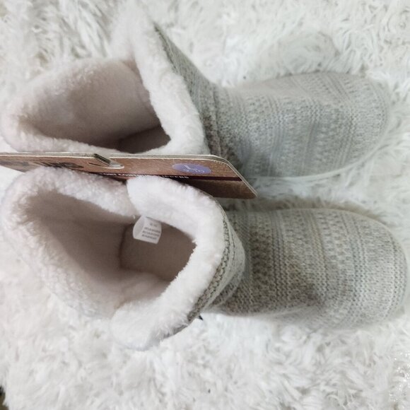 Muk Luks Womens Contour Slippers Large 9-10 Gray Knit & Plaid With Plush Lining - Picture 3 of 5